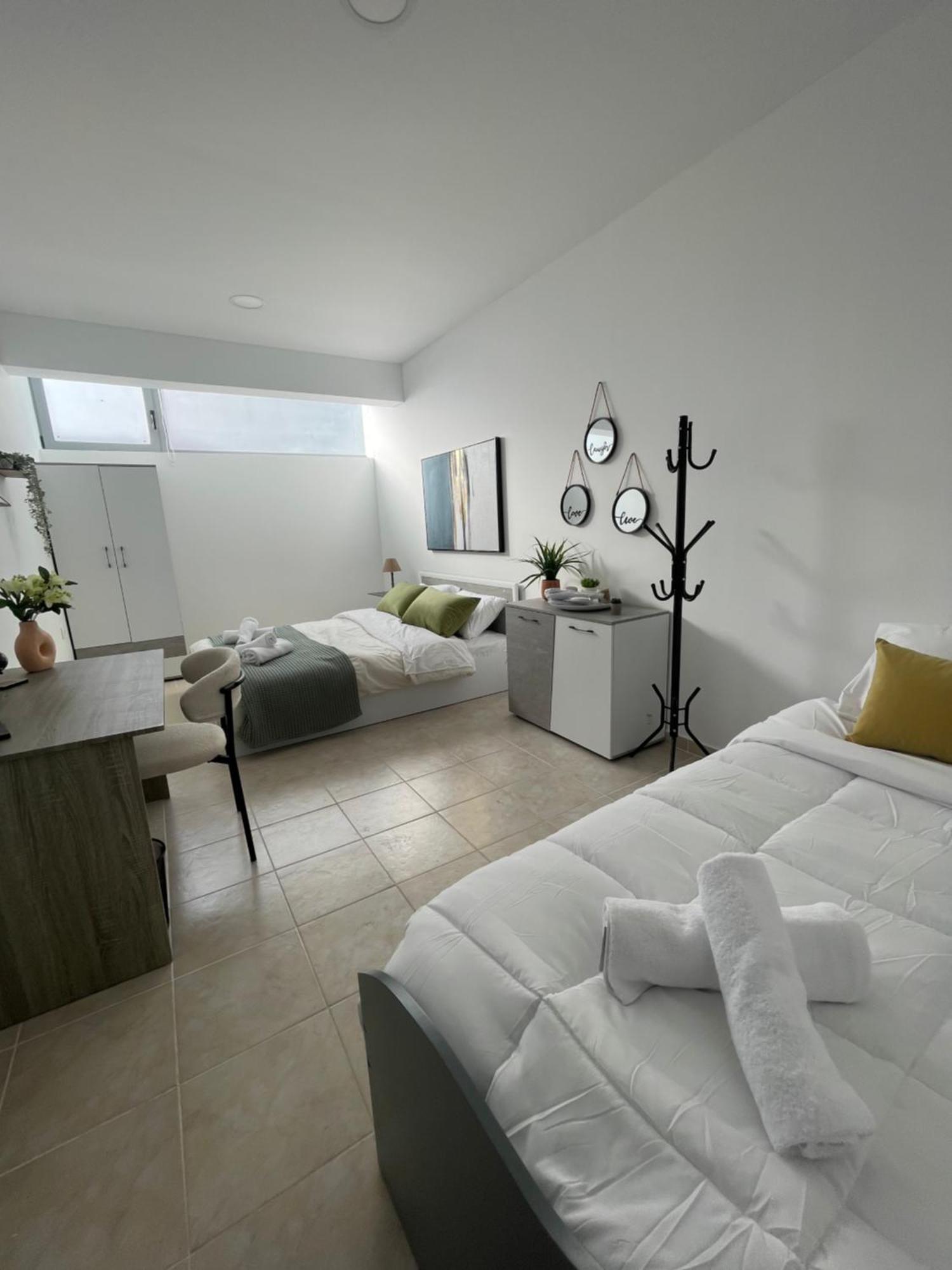 Aiolos Chania Center Luxury Apartment Near The Garden Bagian luar foto